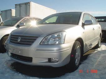 2005 Toyota Premio Pics