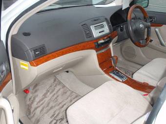 2005 Toyota Premio Photos
