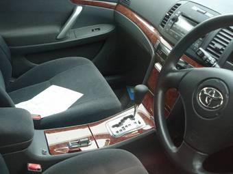 2005 Toyota Premio Pics