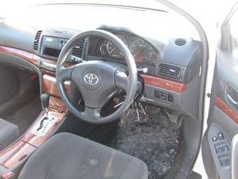 2005 Toyota Premio Pictures