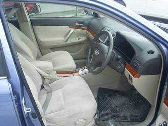 2005 Toyota Premio Photos