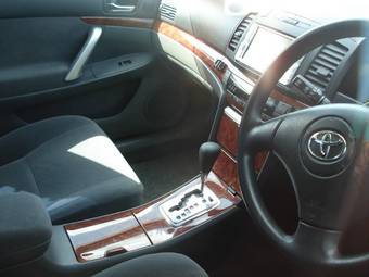 2005 Toyota Premio Photos