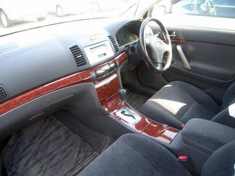 2005 Toyota Premio Pictures