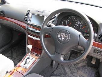 2005 Toyota Premio Pics