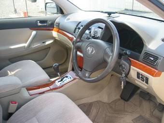 2005 Toyota Premio Photos