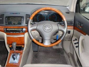 2005 Toyota Premio Photos