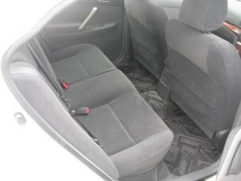 2005 Toyota Premio Pictures