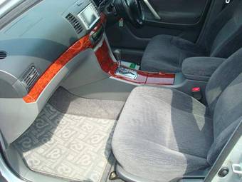 2005 Toyota Premio Photos