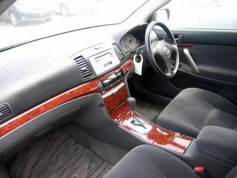 2005 Toyota Premio Pictures
