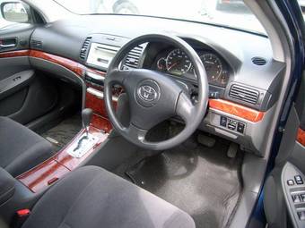 2005 Toyota Premio Pictures