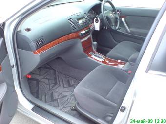 2005 Toyota Premio Pics