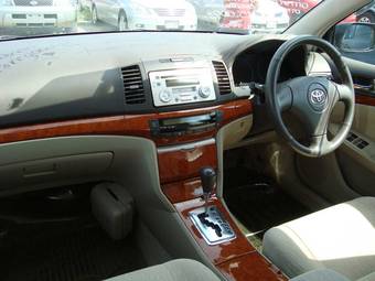 2005 Toyota Premio Photos