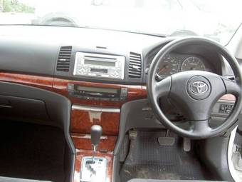 2005 Toyota Premio Images
