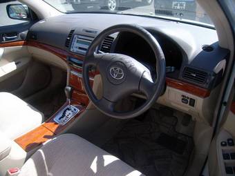 2005 Toyota Premio Photos