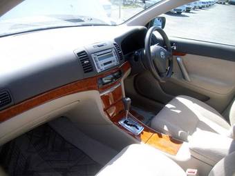 2005 Toyota Premio Photos