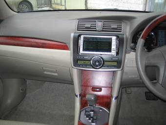 2009 Toyota Premio Images