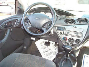 2004 Toyota Previa Pictures