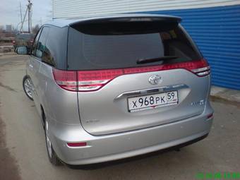 2008 Toyota Previa Photos