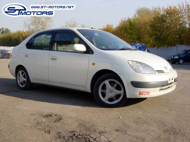 1998 Toyota Prius Photos