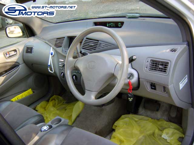 1998 Toyota Prius Photos