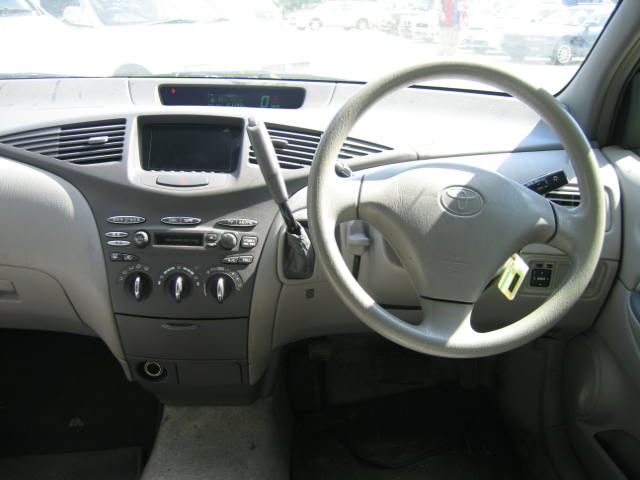 1999 Toyota Prius Photos