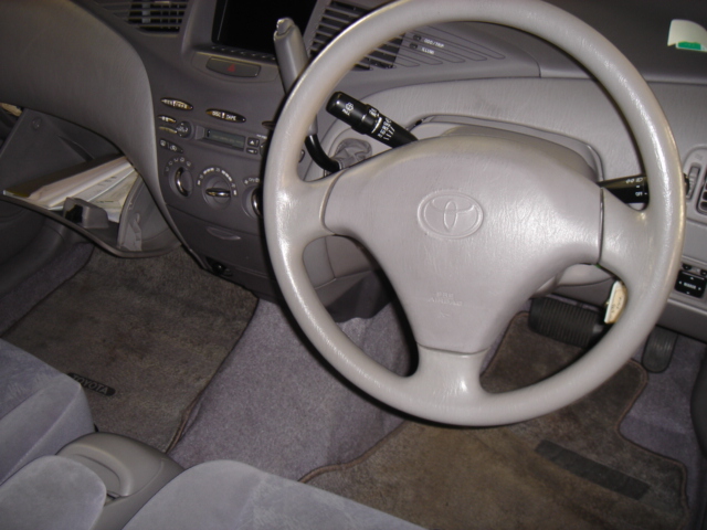 1999 Toyota Prius Pictures
