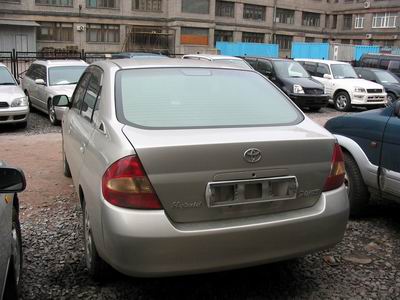 2000 Toyota Prius Photos