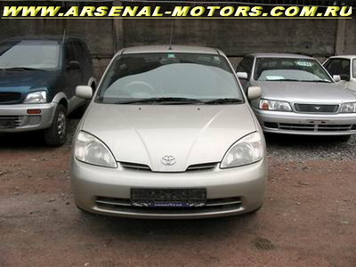 2000 Toyota Prius Photos