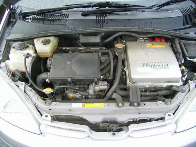 2000 Toyota Prius Photos