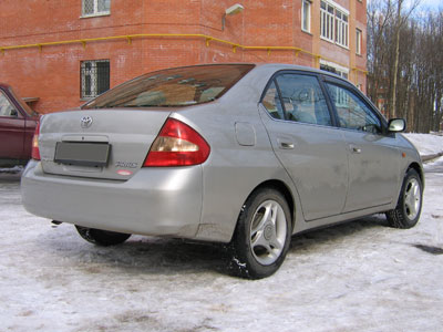 2000 Toyota Prius Pics