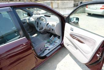 2001 Toyota Prius Pictures