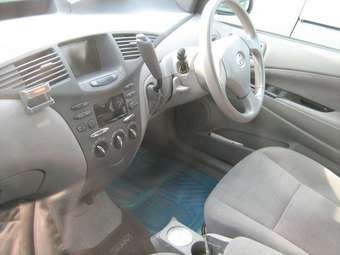 2001 Toyota Prius Photos