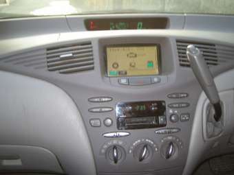 2001 Toyota Prius Photos