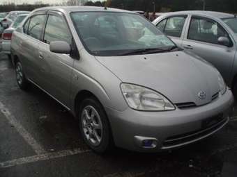 2001 Toyota Prius Pictures