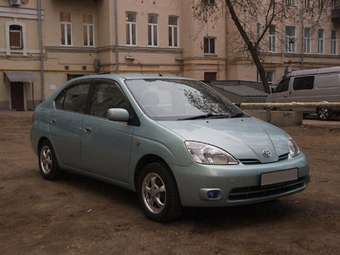 2001 Toyota Prius Photos