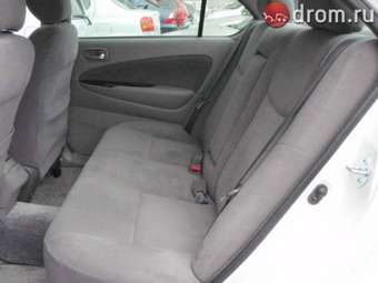 2001 Toyota Prius Pictures