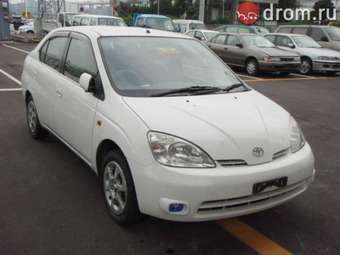 2001 Toyota Prius Photos