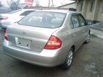 2002 Toyota Prius Images
