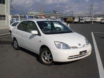 2002 Toyota Prius Photos