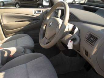 2002 Toyota Prius Images