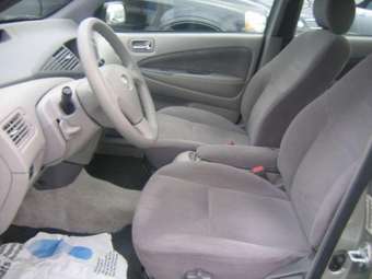 2002 Toyota Prius Photos
