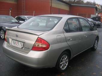 2002 Toyota Prius Photos