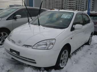 2002 Toyota Prius Pictures