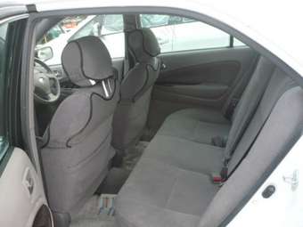 2002 Toyota Prius Pictures
