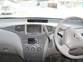 2002 Toyota Prius Photos