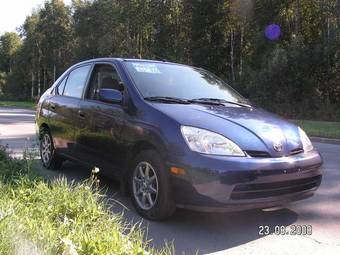 2002 Toyota Prius Photos