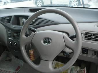 2002 Toyota Prius Photos