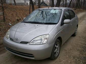 2002 Toyota Prius Wallpapers