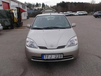2002 Toyota Prius Pictures