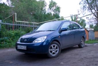 2002 Toyota Prius Pictures